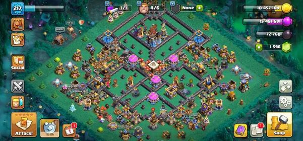 LEGEND LEAGUE | TH18 MAX ALMOST | 6 HERO MAX | 17 EPIC-[10 EPIC MAX] EMAIL CHANGE | 25X SKINS | NC YES | WALLS MAX | MAX DEFENCE | GOOD ARMY | BH10 | XP-217